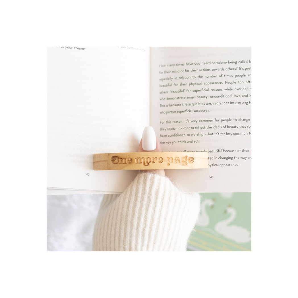 Book Worm Thumb Page Holder