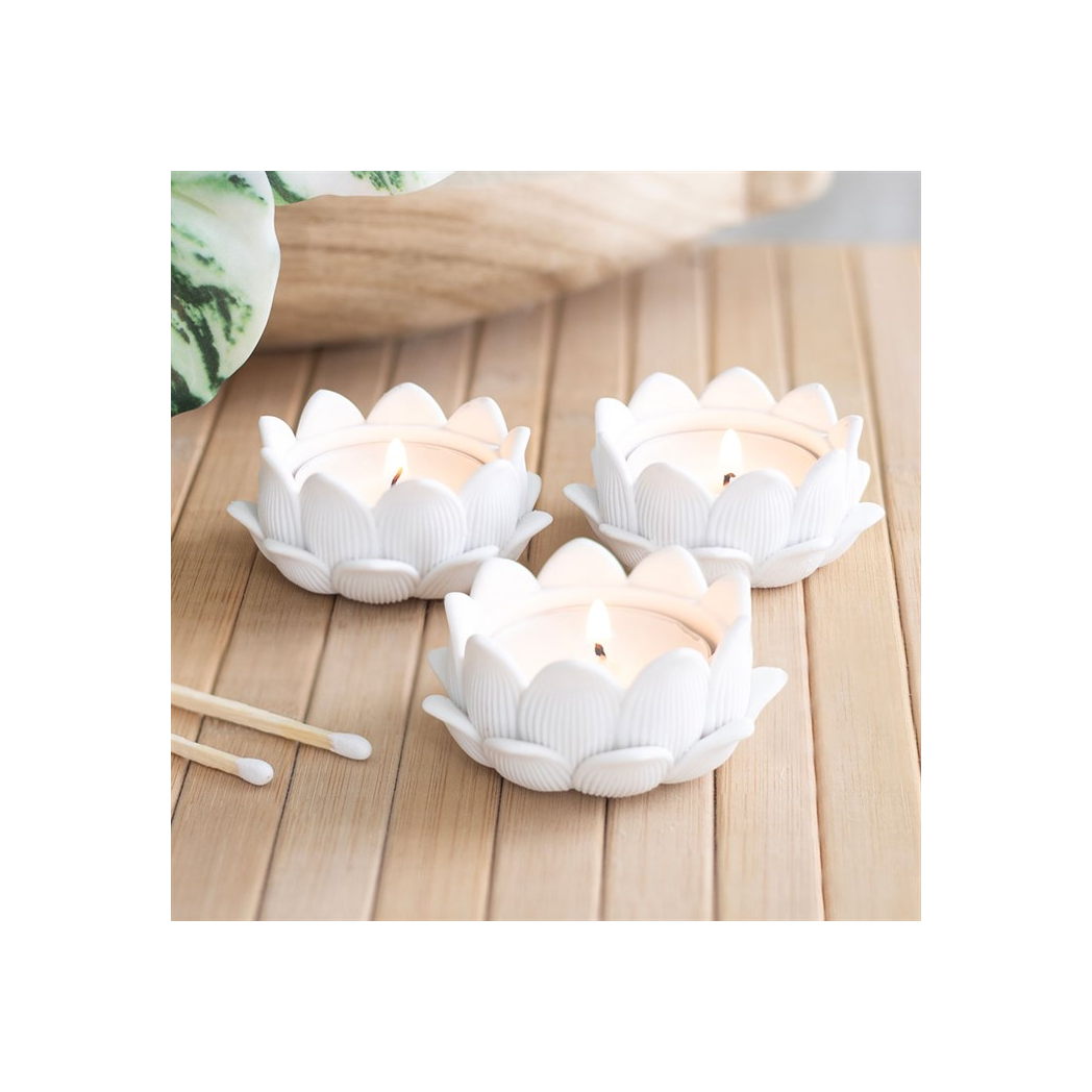Set of 3 White Lotus Flower Tealight Holders