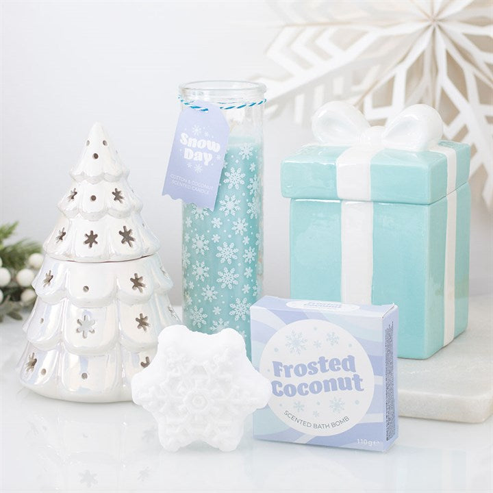 Frosted Coconut Snowflake Bath Bomb