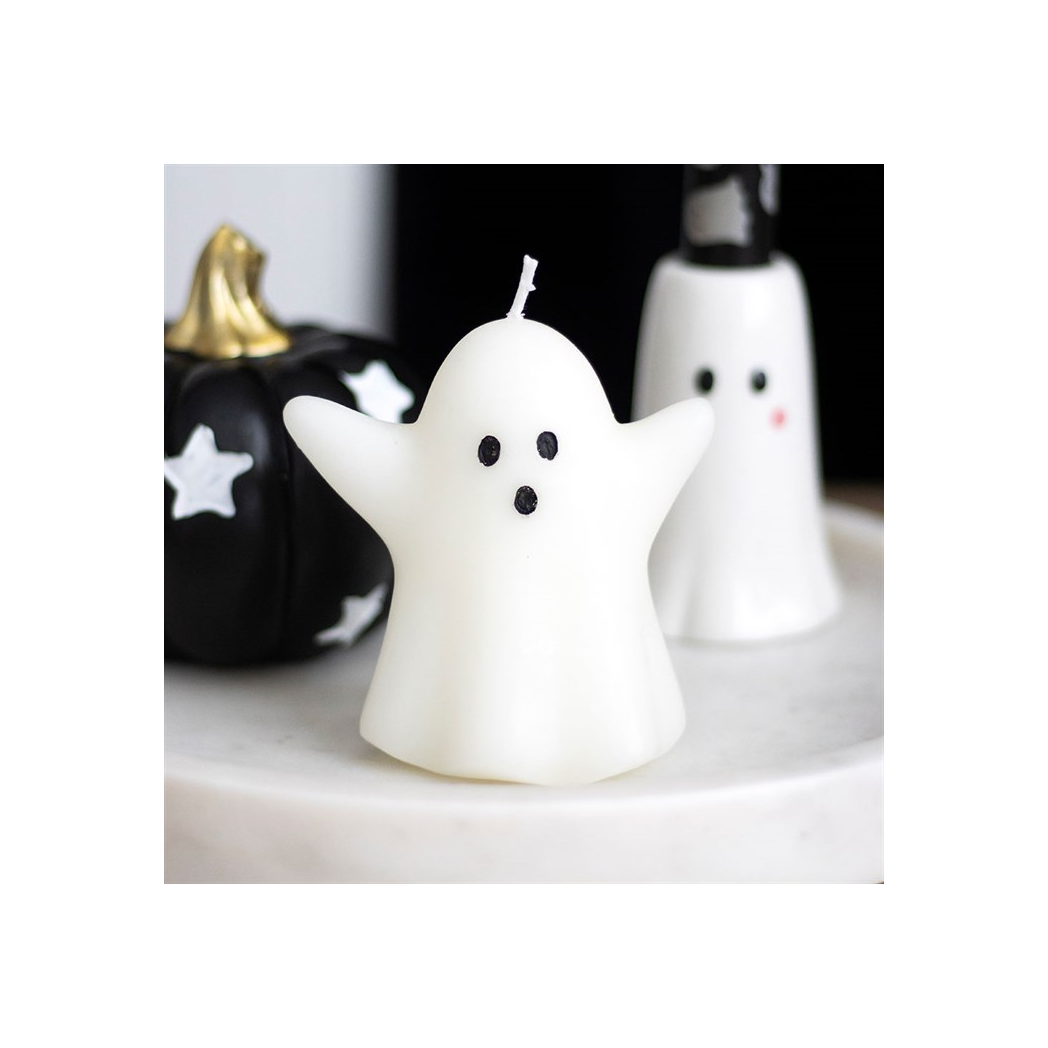 Sweet Ghost Shaped Candle