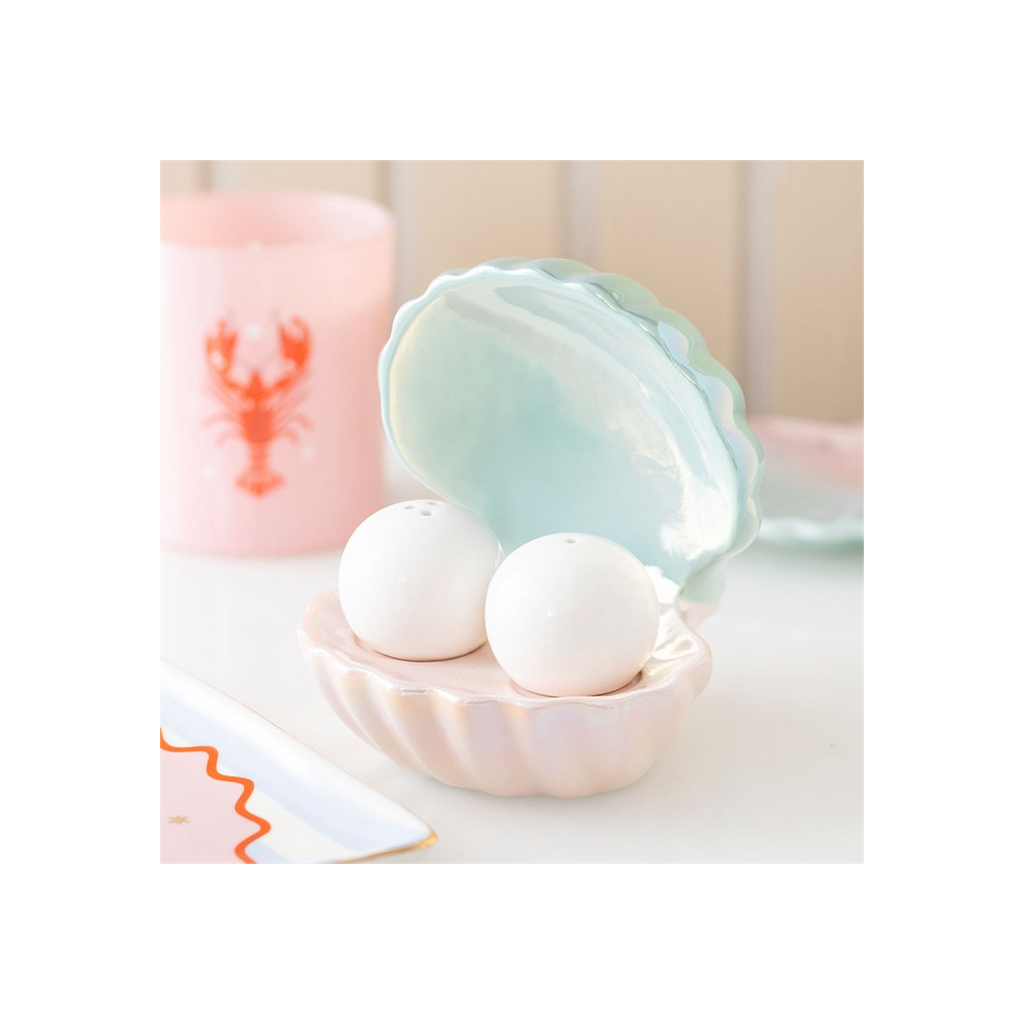 Clam Shell Salt and Pepper Shakers